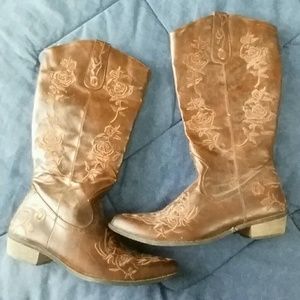 Rodeo brand Cowgirl boots